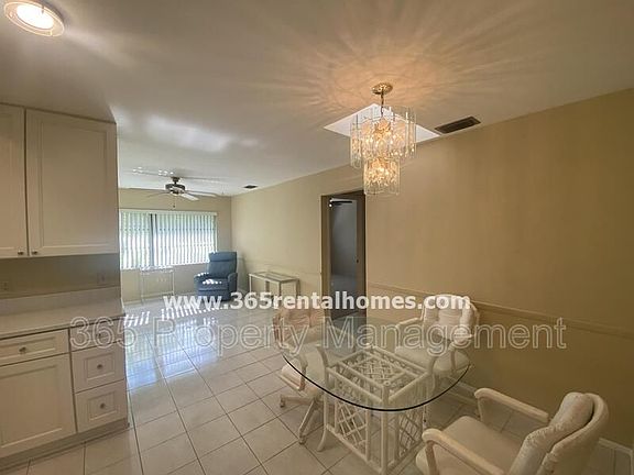 5th image of 4270 Ascot Dr