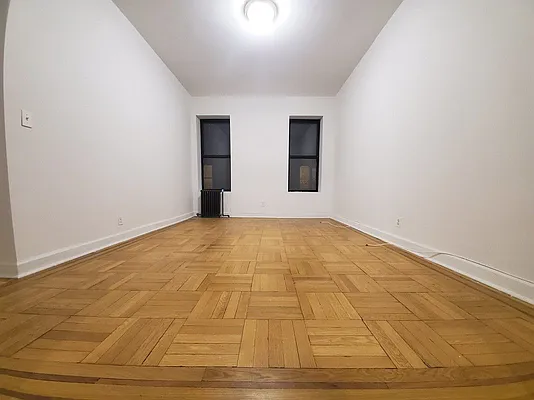 Rented by Delmark Realty LLC | media 30