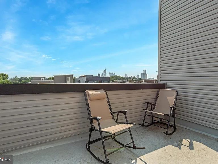 3965 Lancaster Ave #304 — Photo 16