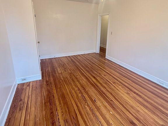 3rd image of 16 N Rigby Ave APT 3