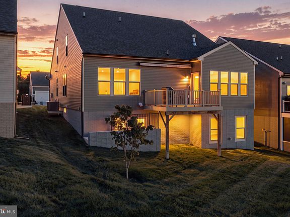 3rd image of 15795 Gardenia Ridge Way