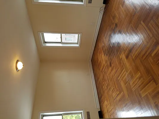 Rented by Max & Associates Realty Corp | media 19