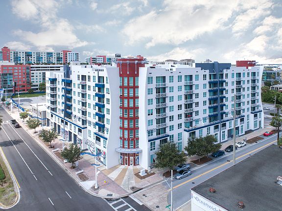 4th image of 1190 Washington St #507
