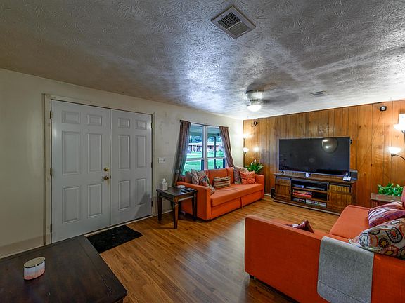4th image of 2639 Eastill Dr