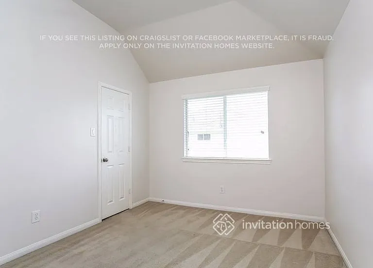 8903 Rolling Rapids Rd — Photo 16