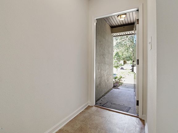 3rd image of 4789 Playschool Dr