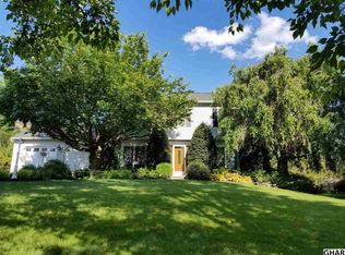 8 Winter Dr, Dillsburg, PA 17019