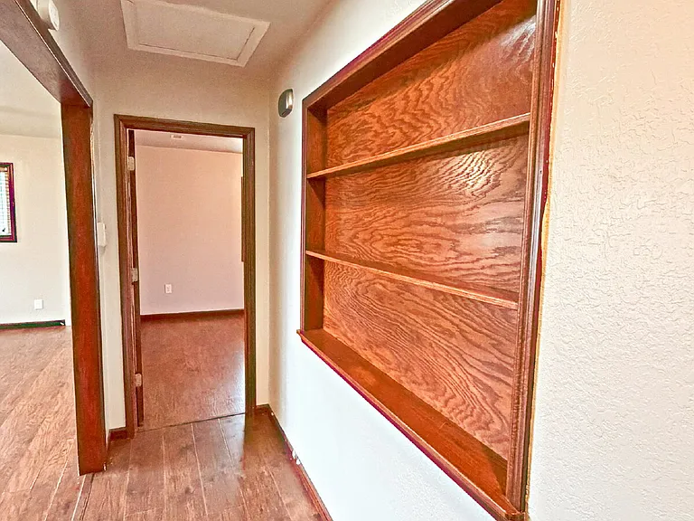 817 Zachry Dr — Photo 9