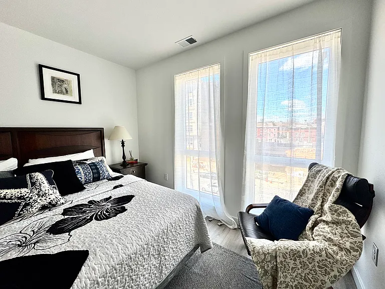 915 N Broad St #304 — Photo 9