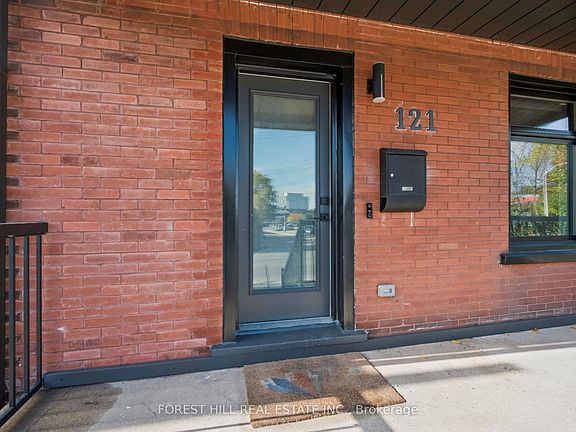 3rd image of 121 Park St