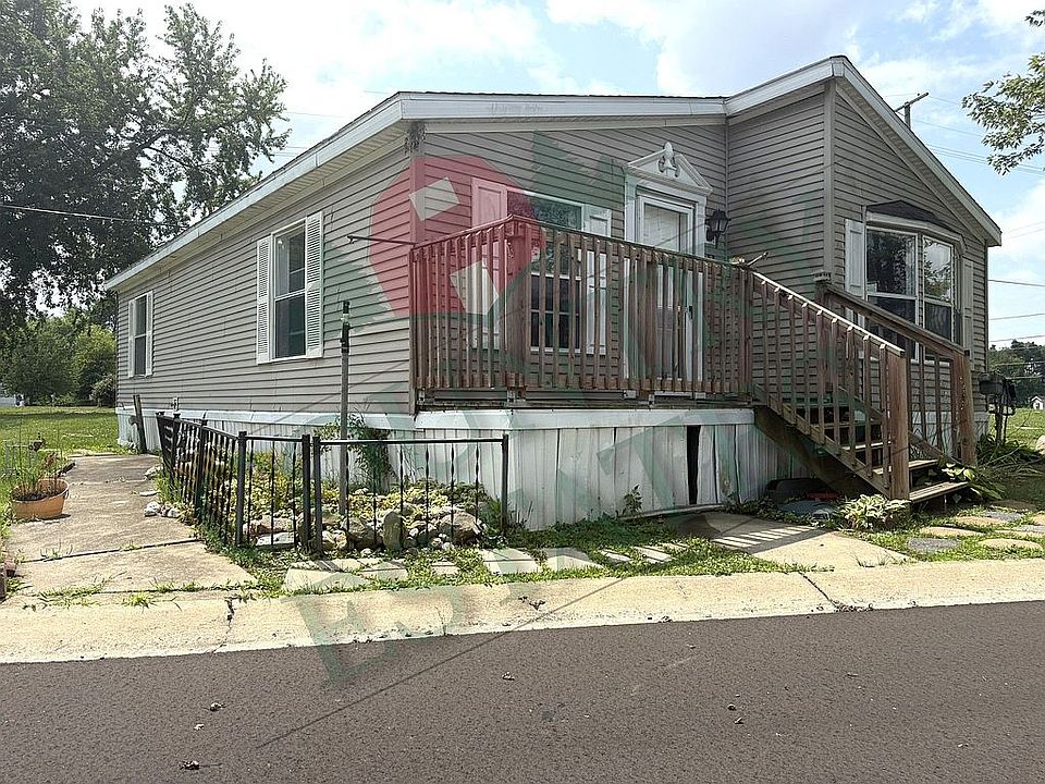 1st image of 33 Hillcrest Rd