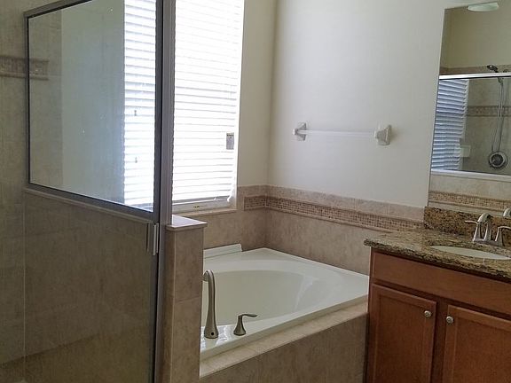 4th image of 18569 Milton Keynes Ct