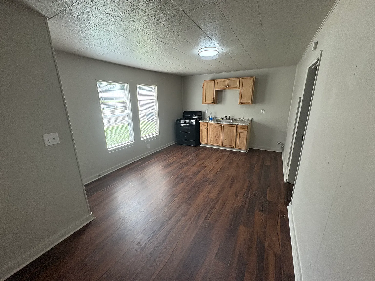1 bed, 500 sqft, $800 — Photo 1