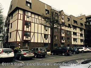 2nd image of 2 Elmwood Park Dr APT 523