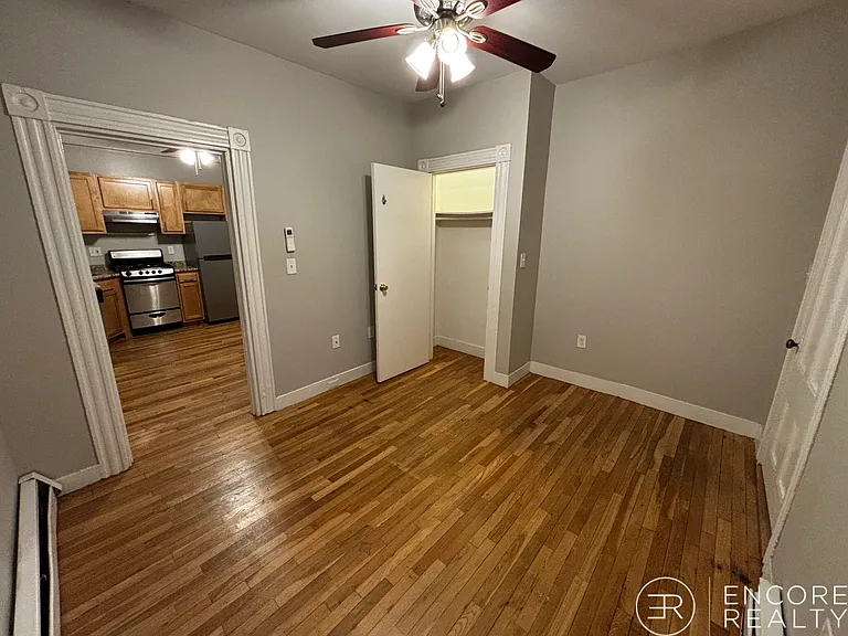 26 John F Kennedy St #11 — Photo 6