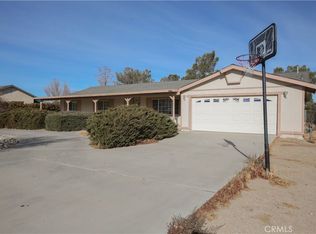16428 Comanche St, Victorville, CA 92395