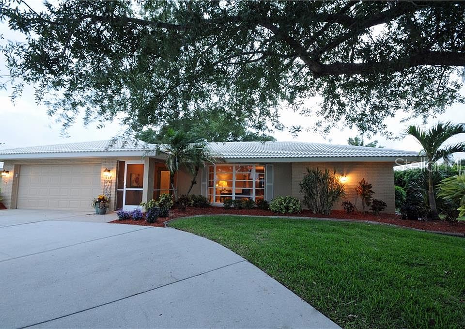 1st image of 117 Matisse Cir W