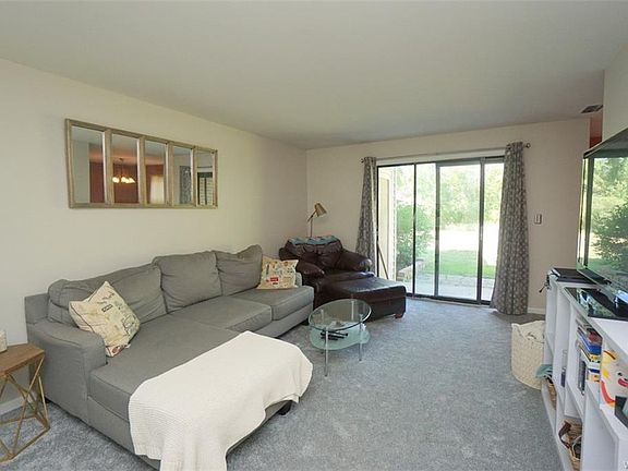 2nd image of 12 Southcreek Ct #A