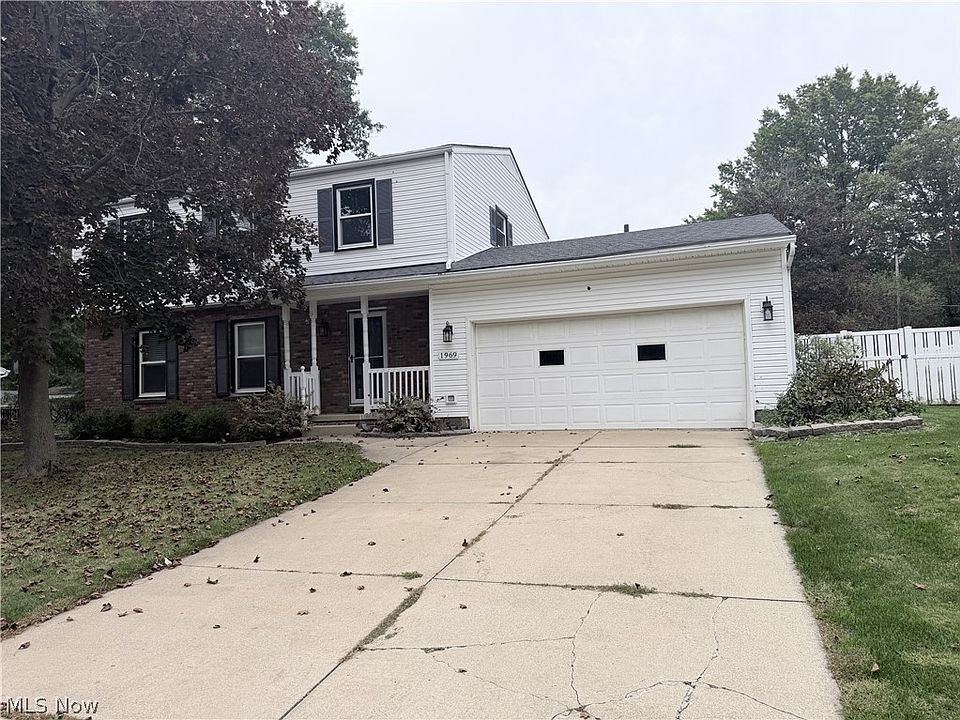 1st image of 1969 Willowdale Dr