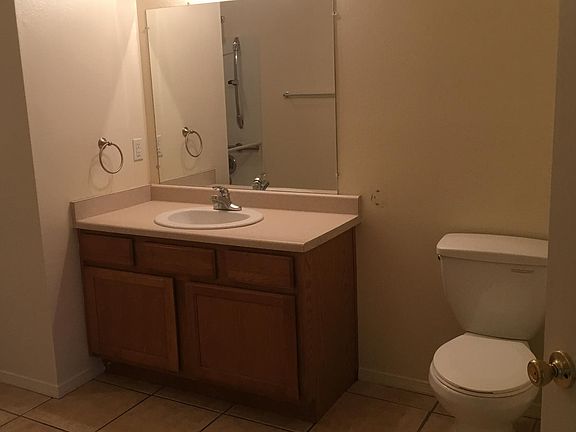 3rd image of 1918 Buena Vista Dr SE APT A