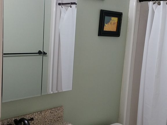 3rd image of 221 Ringwood Ave APT B-1