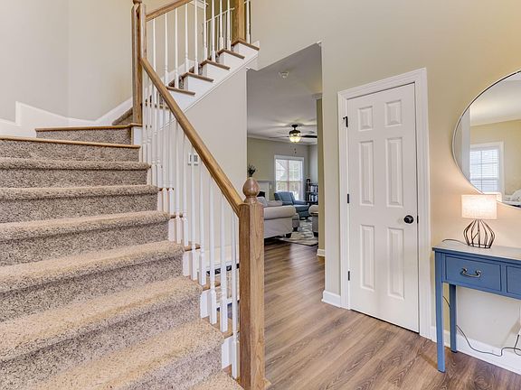 4th image of 43 Westcote Ln