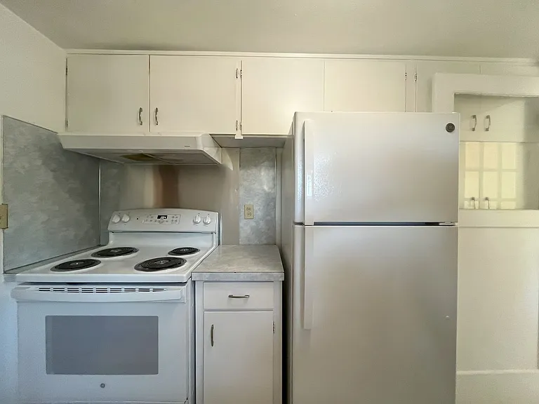 20100 SW Alexander St — Photo 4