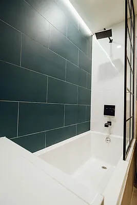 Rented by Nooklyn NYC LLC | media 105