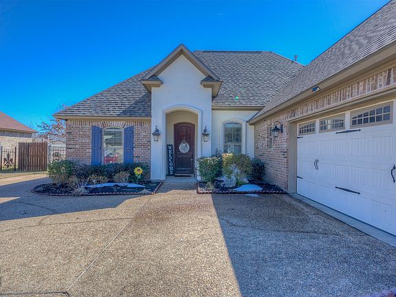 3rd image of 234 Arrowhead Dr