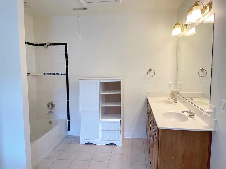 206 W Beech Rd — Photo 21