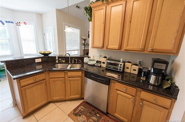 1st image of 2164 Wt Carpenter Dr