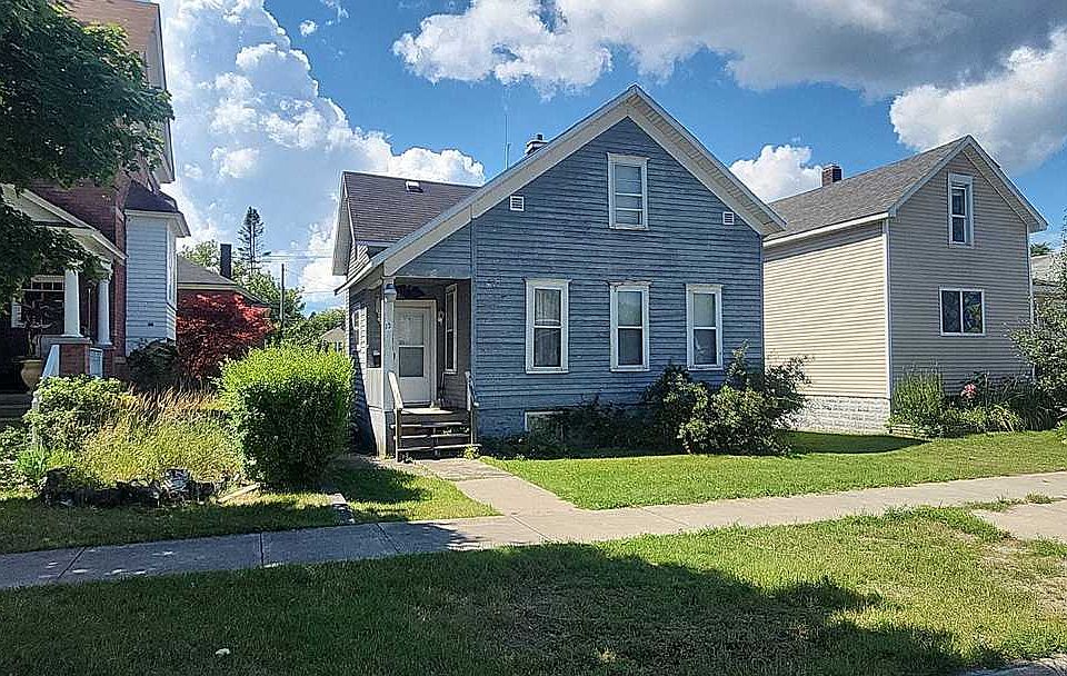 112 W Clark St, Alpena, MI 49707 Zillow