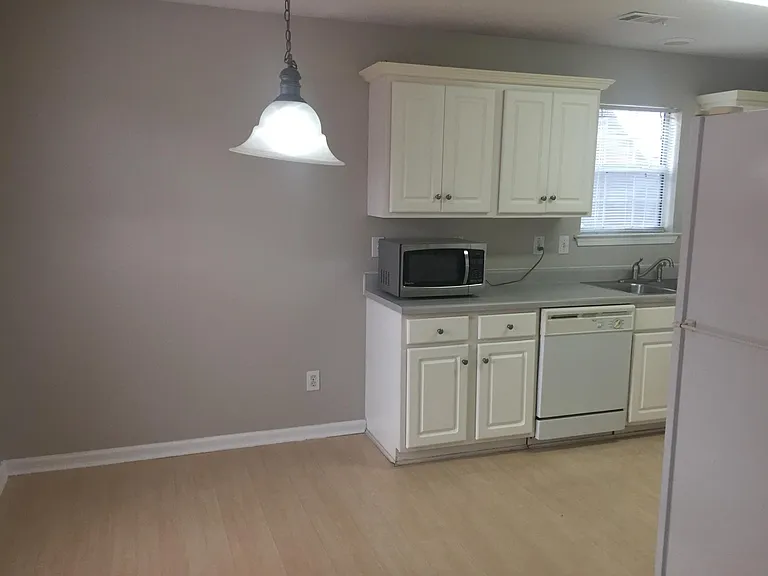 557 Ransom Way — Photo 21