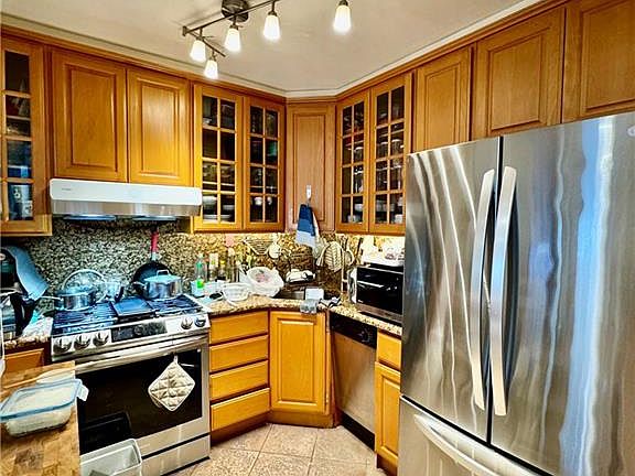 3rd image of 1517 70th St #2B