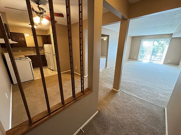 5th image of 2610 S 70th St #24
