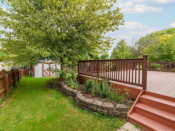 3rd image of 8730 Taylor Woods Dr