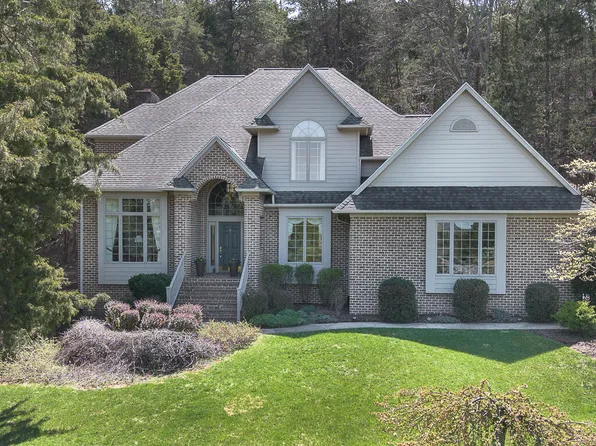 9 Evergreen Tree Dr, Lexington, VA 24450