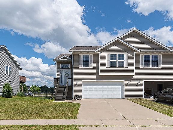 2nd image of 1575 Deerfield Dr