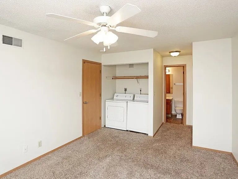Westbrooke Apartments — Photo 11