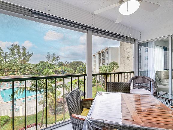 2nd image of 3930 Inverrary Boulevard #407-D