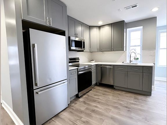 2nd image of 1430 W Loudon St #3