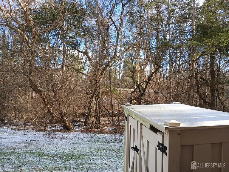1081 Schmidt Ln — Photo 14