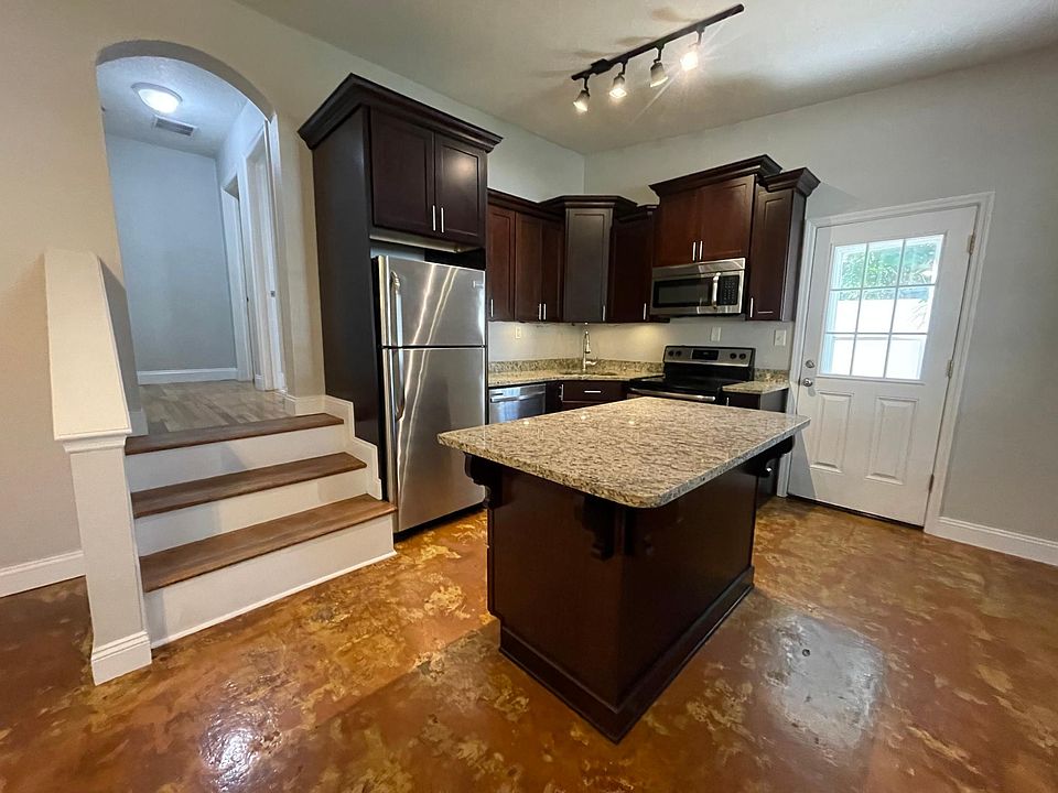 1st image of 2512 Kilgore St #2512