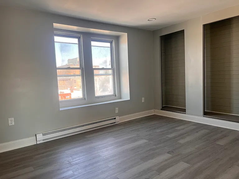 5708 Walnut St #2 — Photo 13