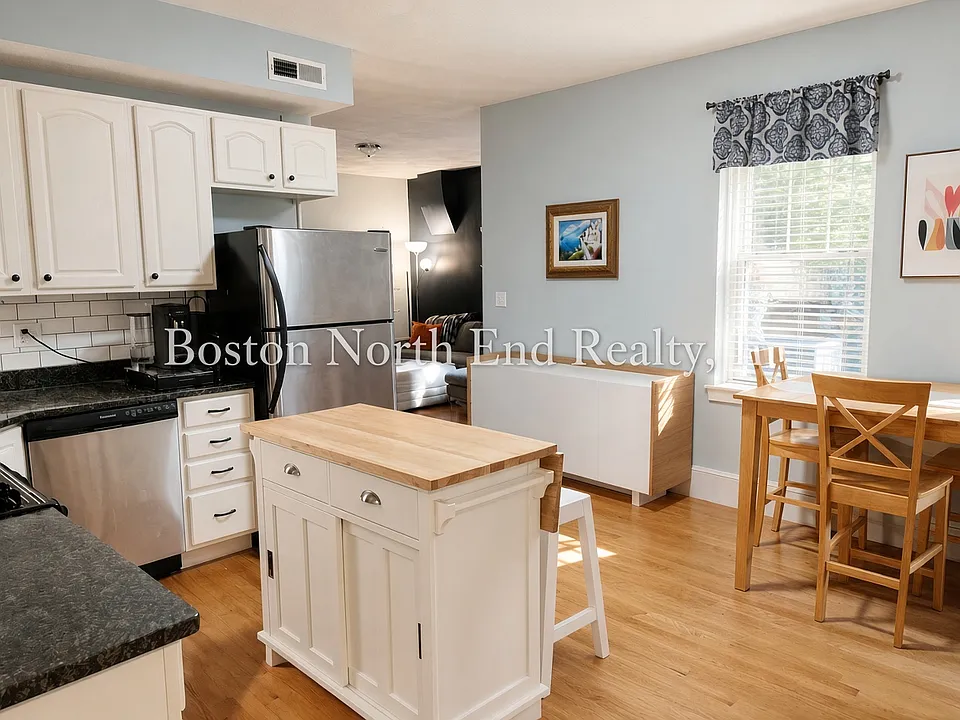 28 Prince St #3F