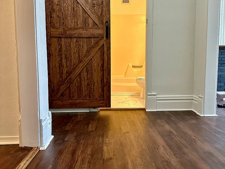 674A Middle Ave — Photo 12