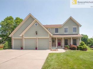 9101 N Manning Ave, Kansas City, MO 64158