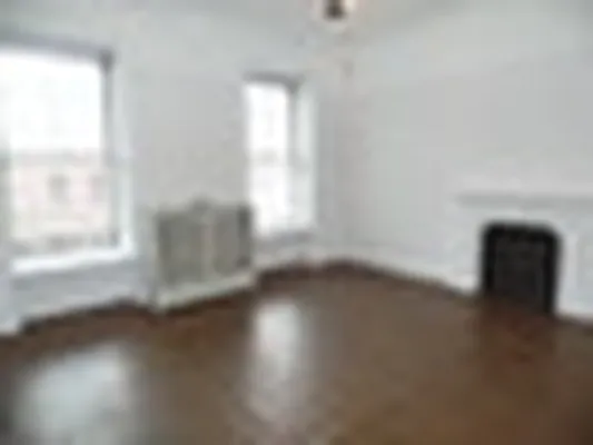 Rented by Flateau Realty | media 1