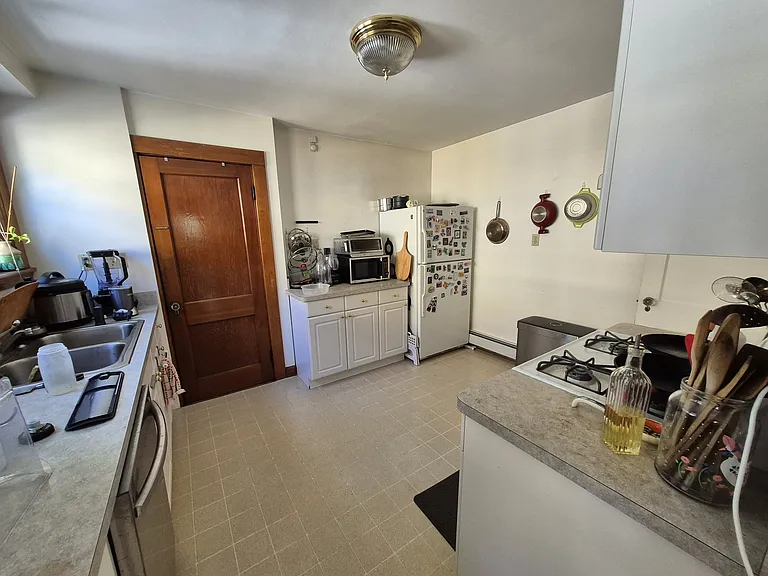 15 White St #1 — Photo 14