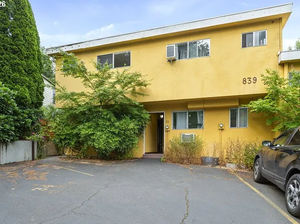839 SW Broadway Dr APT 71, Portland, OR 97201
